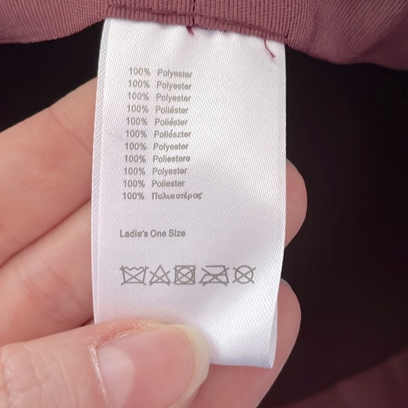 Icing Burgundy Felt Hat with Bow, never worn - Picture 2 of 4